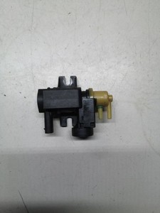 BMW 5 G30 G31 G38 2017 Benzin 250kW Unterdruckventil 8589117 GRI41689