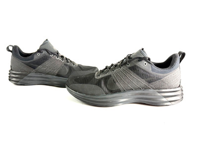 Nike Lunar Roam Lightweight Casual Sneaker Black Gray Men`s Size 13  DV2440-002