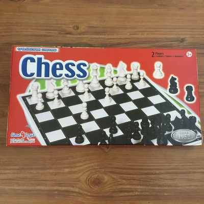 Neues Schachspiel, Time 4 Spielzeug traditionelles Brettspiel, Strategie, versiegelte Verpackung 