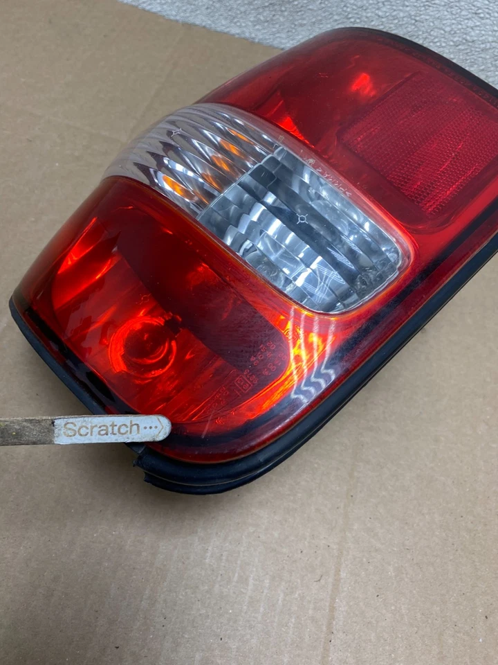 Luz trasera lateral derecha para pasajero derecho Kia Sportage 1998 a 2002 fabricante original t5621 DG Foto 4 de 4