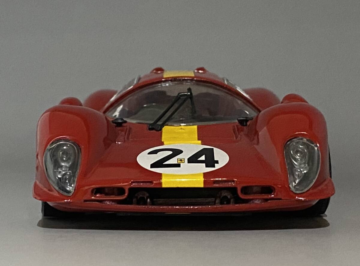 1/18 Ferrari 330 P4 24 Willy Mayor / Beurlys Jean Blaton 3 1/18 Ferrari 330 P4 24 Willy Mayor / Beurlys Jean Blaton 3