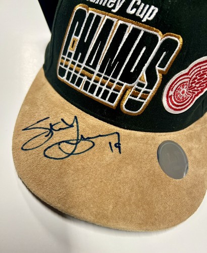 Detroit Red Wings Steve Yzerman Signed Authentic 1997 Champs Starter Hat JSA - Picture 2 of 8