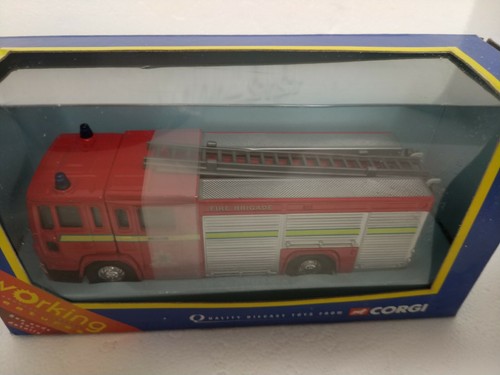Corgi 1/50 Scale Diecast Fire Truck Volvo Fire Engine City Fire Brigade #65901 - Picture 4 of 8