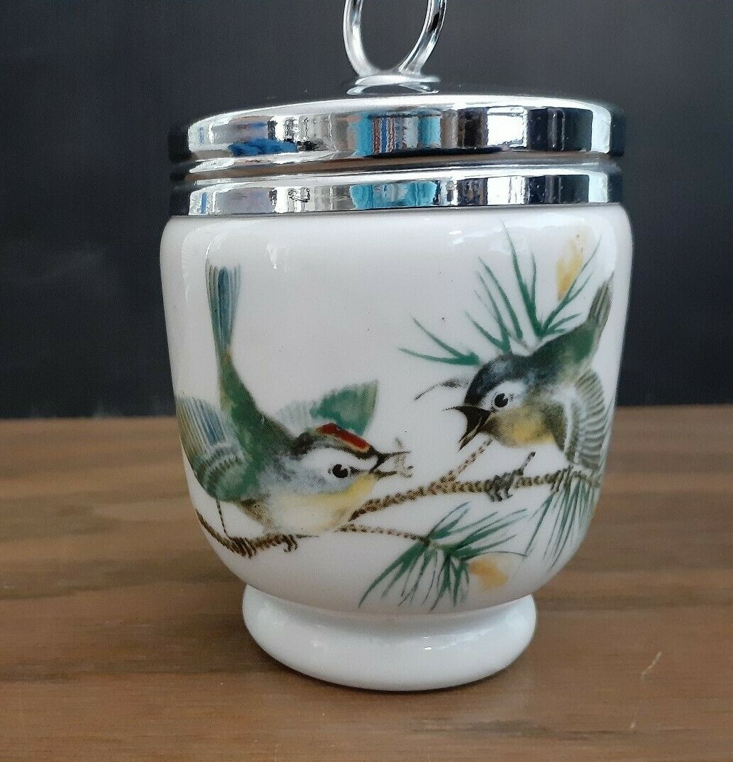 【英国 】ロールトップのエッグコドラー【シルバープレート】ライナー Vintage Royal Worcester porcelain egg coddler with screw on lid