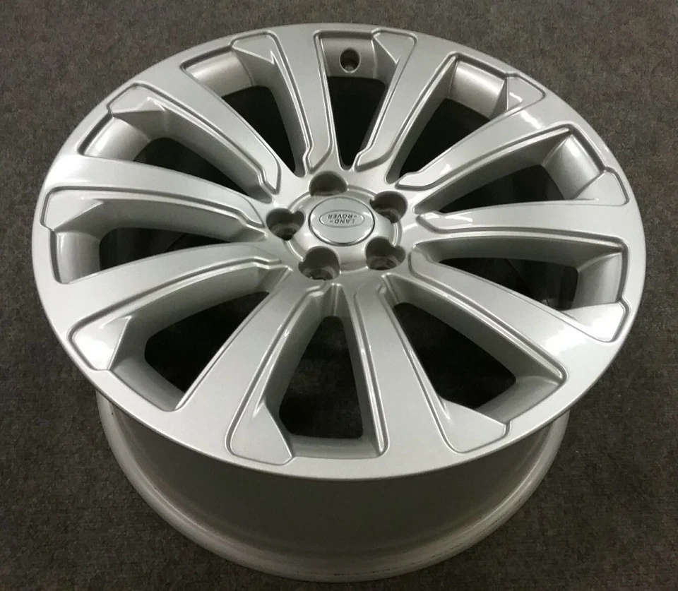 Llanta plateada Land Rover Range Rover Velar 2018-2021 de fábrica de 20"x8,5" OEM Foto 4 de 4