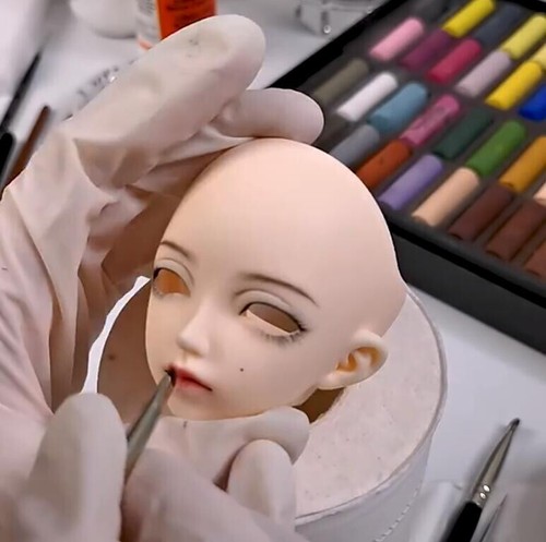 Face Make UP or Body Make UP expenditure. not include the doll - Picture 3 of 5