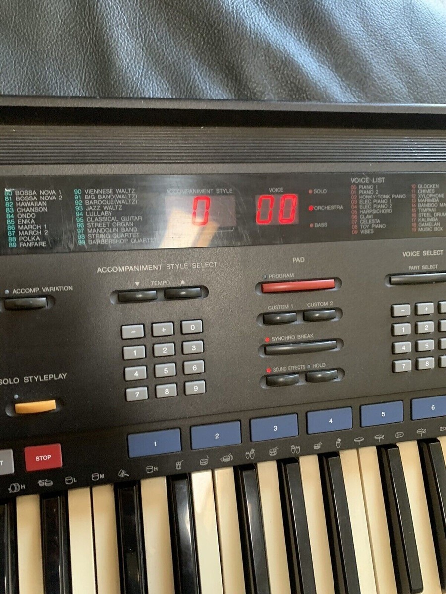 Yamaha PSR-3500 61-Key Mid-Level Arranger Keyboard w/ some