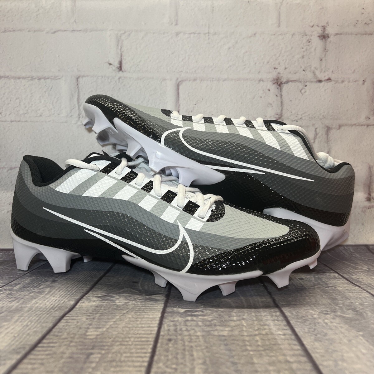Nike Vapor Edge Speed 360 Football Cleats‎ Smoke Grey DQ5110-001 - Size 8 Sporty Nike Football Cleats Mens 13 Grey Vapor Edge Speed 360 Smoke  main image 2