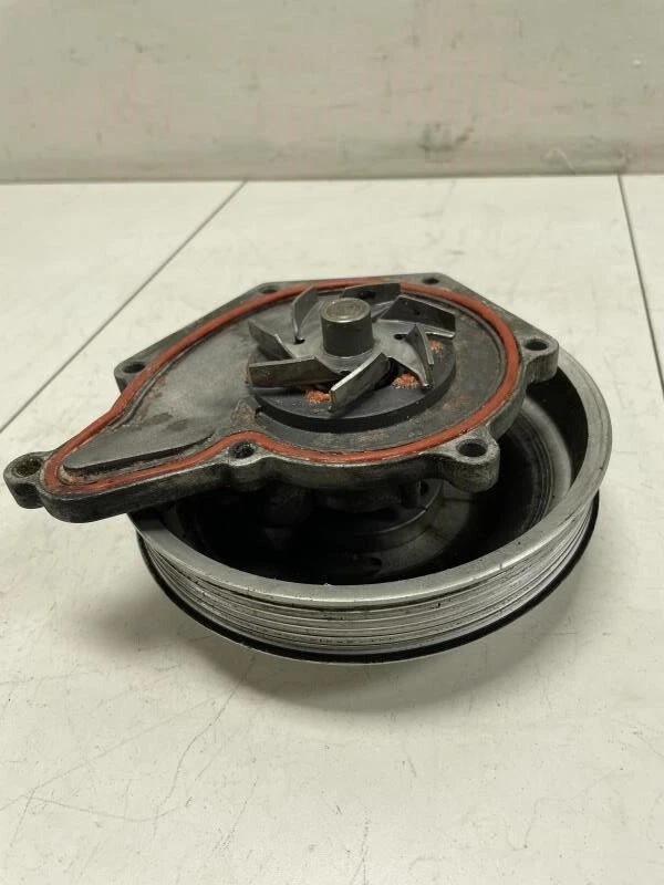 AUDI A4 3.2L 2007 BOMBA DE AGUA REFRIGERANTE FÁBRICA Foto 4 de 4