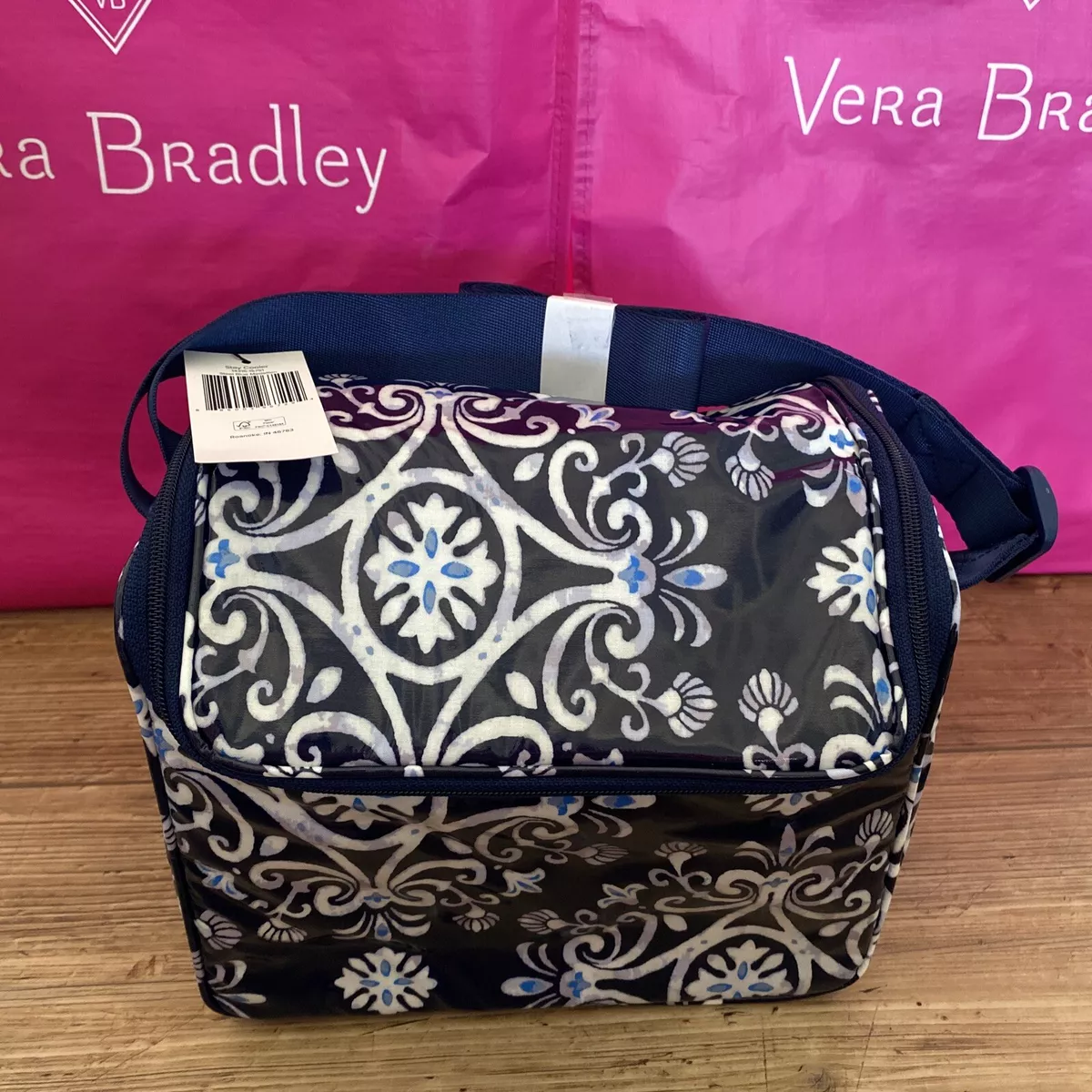 Vera Bradley STEEL BLUE MEDALLION Stay Cooler Lunch Bag Camera Bag Authentic NWT