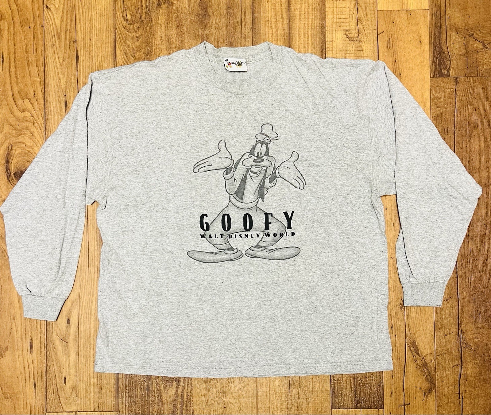 Vintage Walt Disney World “Goofy” Gray Long Sleeve Shirt/ Sz: XL