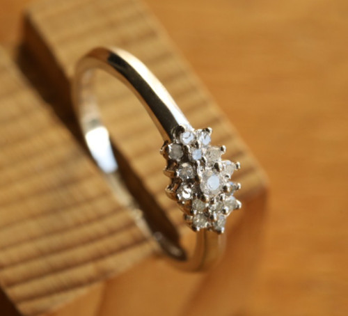 Snowflake Ring with Diamonds