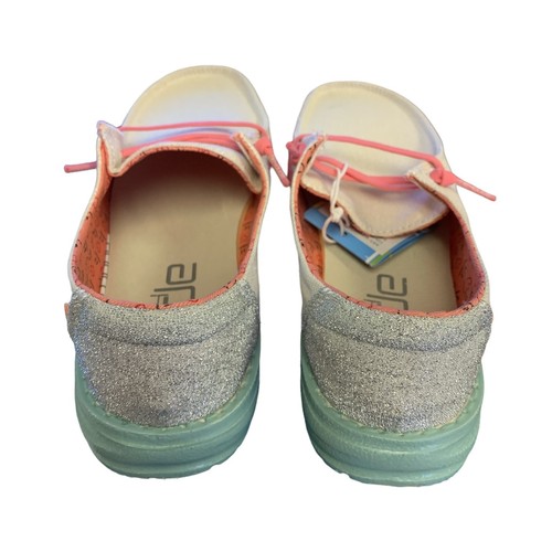 Hey Dude Youth Girls Wendy Canvas Easy Slip On Shoe, 130120223 - Picture 3 of 33
