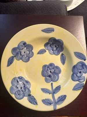 Set Of 4 Matching Plates ￼