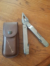 Leatherman Super Tool 300 Leather Sheath Multi-Tool USA Date Code 0117 