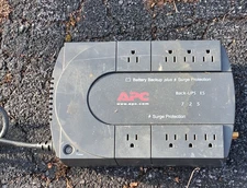APC UPS 120V BE725BB Surge Protector NO Battery Backup