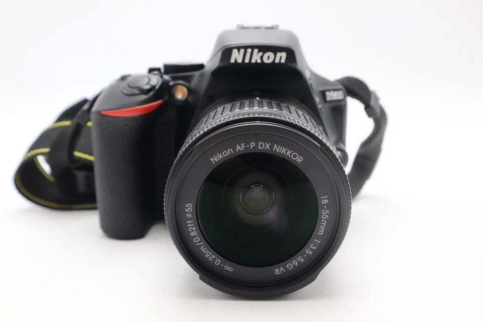 Nikon D5600 24MP Camera DSLR with 18-55mm, Shutter Count 1878, V.G. REFURBISHED - Image 2 of 4