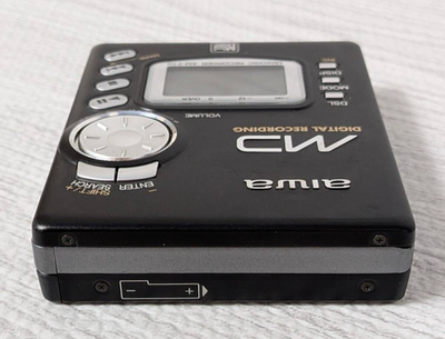 アイワMDレコーダー AIWA AM-F70 AIWA AM-F70 Portable MD Player Recorder Compact MiniDisc Walkman