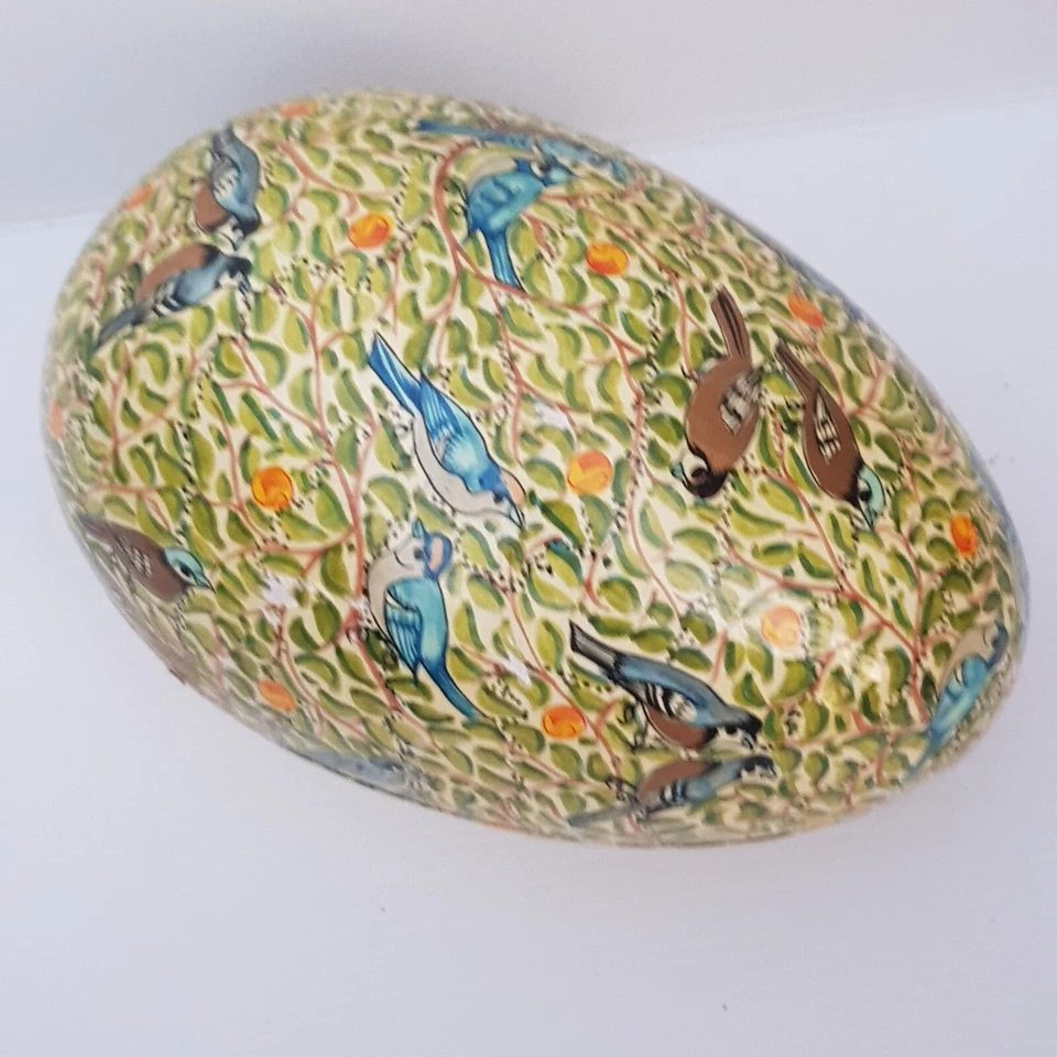 VINTAGE KASHMIR INDIA HAND PAINTED PAPIER PAPER MACHE EGG Large EASTER Birds - Image 3 of 4