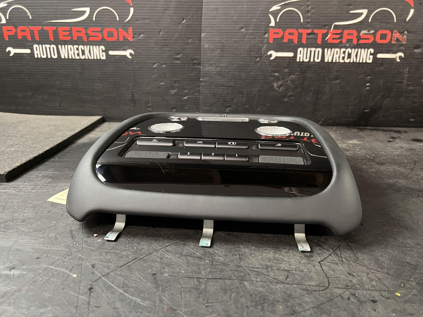 06-12 BENTLEY CONTINENTAL GT OVER HEAD ROOF CONSOLE DOME LIGHT LAMP 3D0951171A