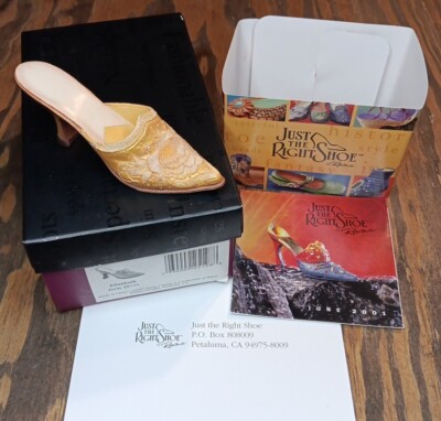 Just The Right Shoe by Raine 25128 Elizabeth 2001 Willits
