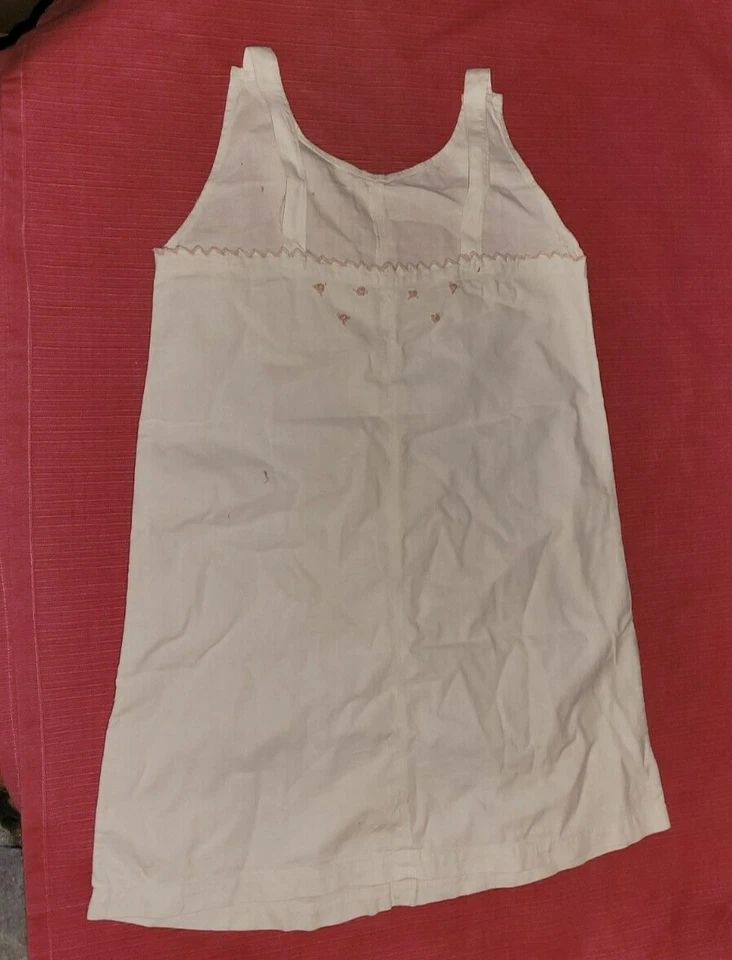 LINGE ANCIEN ROBE OU NUISETTE ENFANT EN COTON 60 X 42 - Photo 3/3