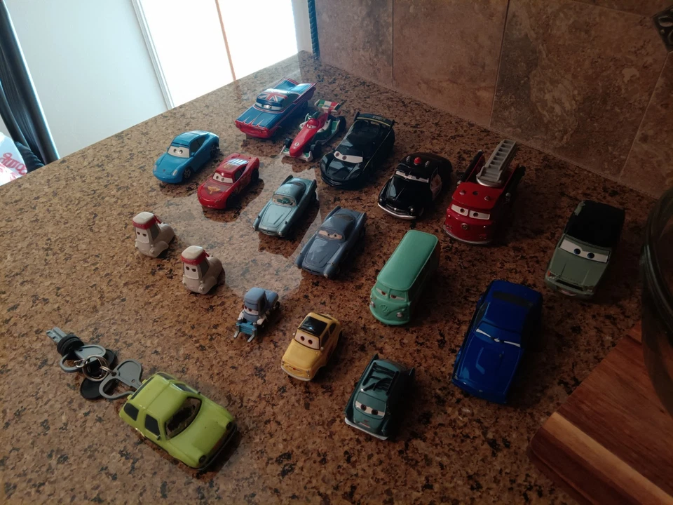Disney Pixar Cars Diecast Lot (18) - Image 3 of 4