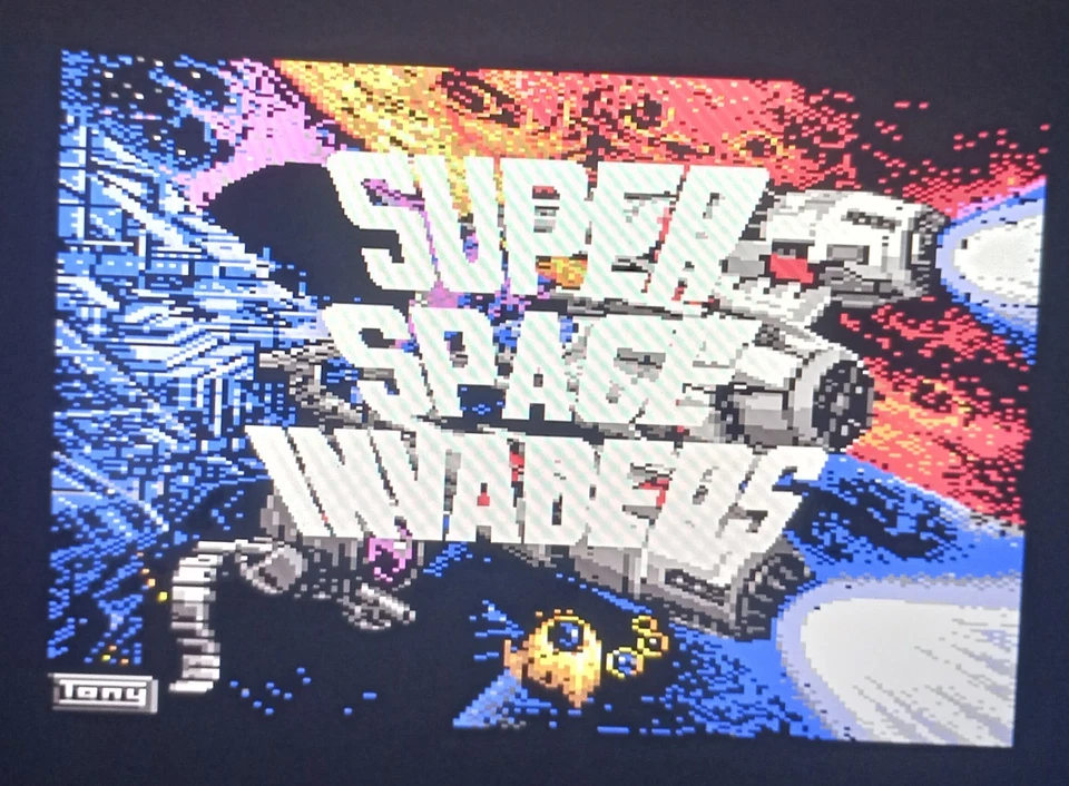 SUPER SPACE INVADERS - RARE Hit Squad - Commodore 64 C64 C128 Tested See photos - Image 3 of 4