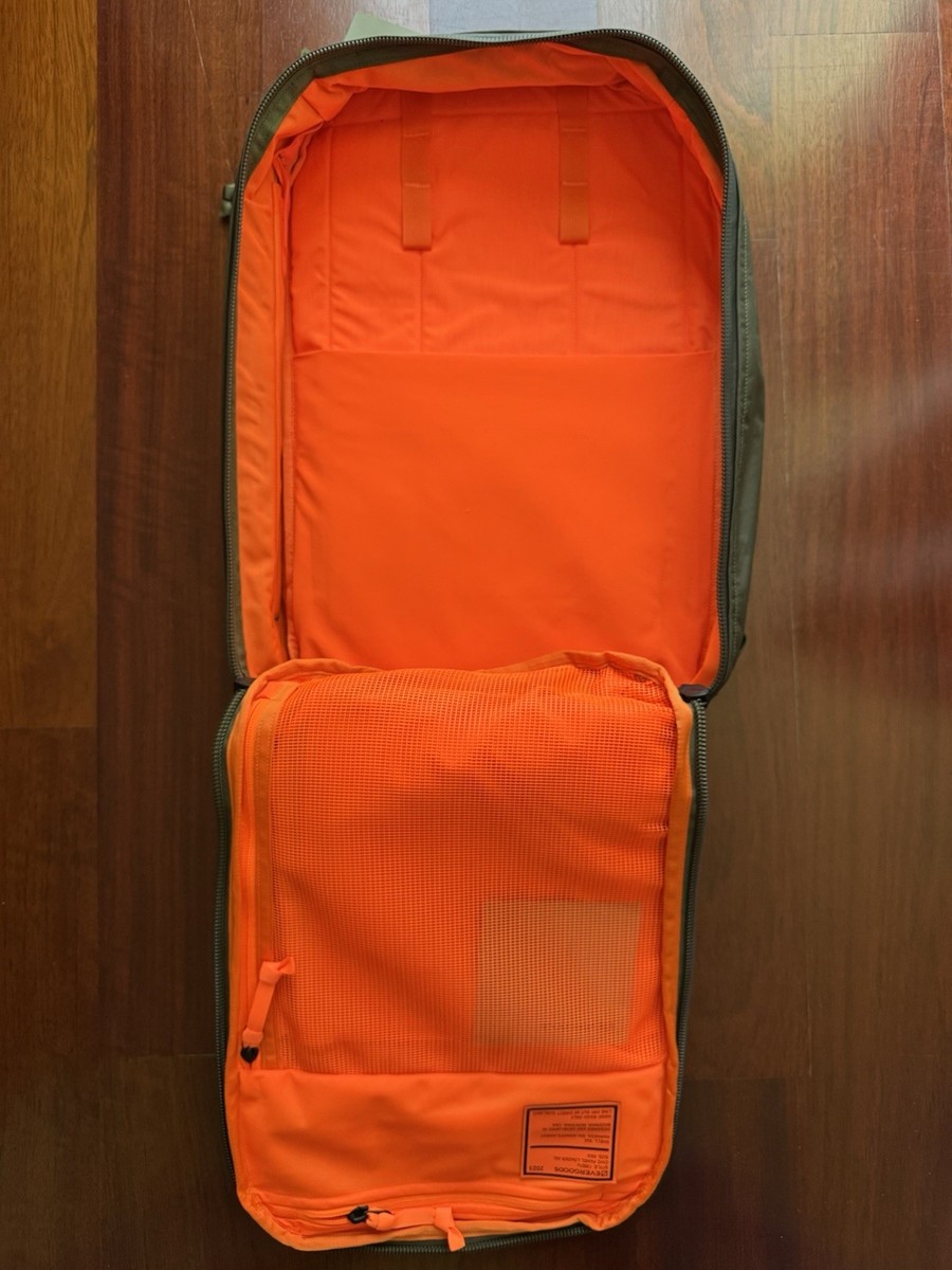 user_fdeca4e3  adidas Originals Arsenal 24/25 Terrace Icon 1/2 Zip Top - Night