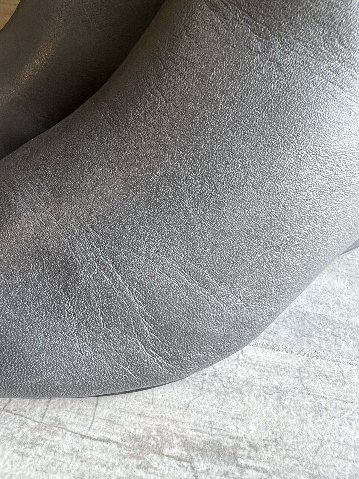 VIONIC Charcoal Gray Elevated Shasta Leather Snak… - image 5