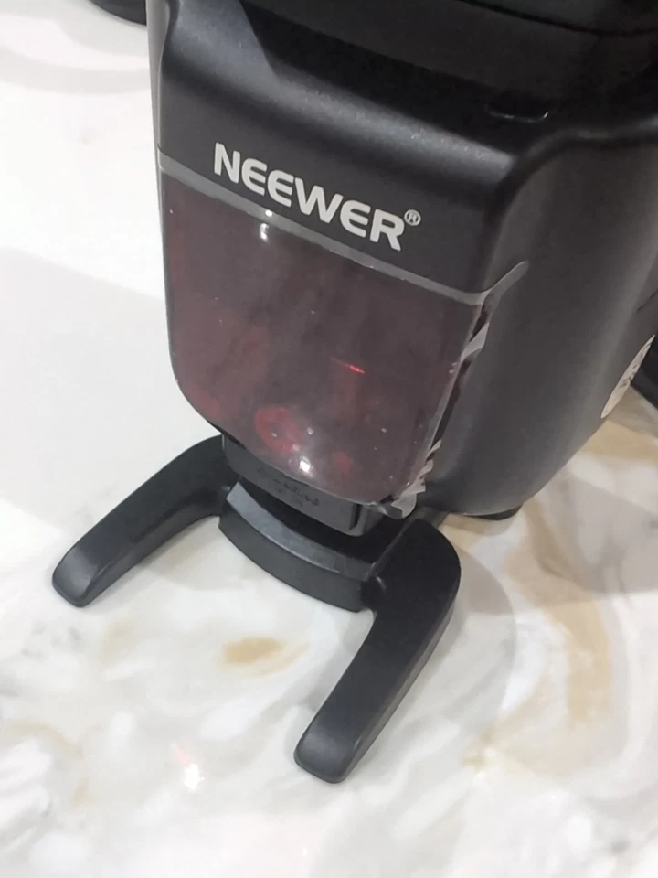 Neewer NW880S Speedlite Flash + N1T- S Trigger For Sony Cameras - Image 4 of 4