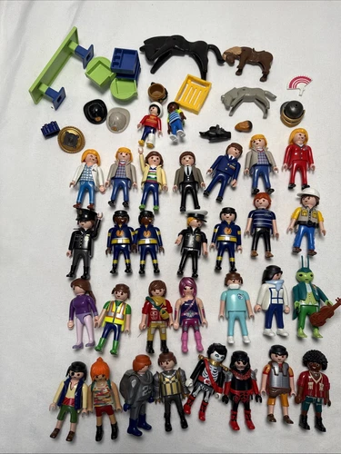 Vintage Mixed Lot of Playmobil 31 Figures Plus 15 Accessories