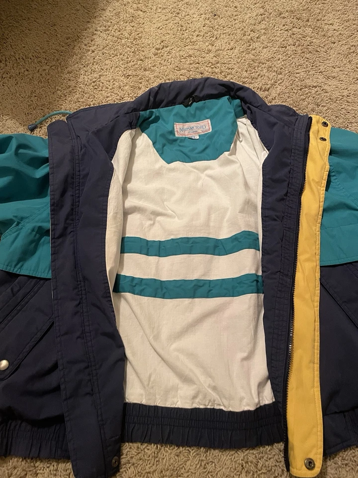 Jaqueta corta-vento vintage anos 90 Las Vegas Luxor Hotel - Imagem 4 de 4