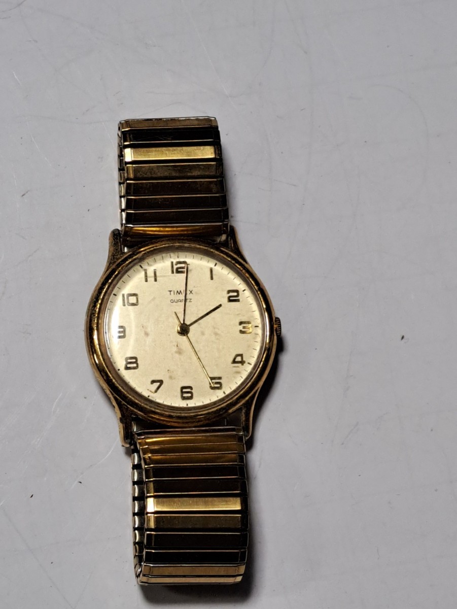 Vintage Timex Mens Watch Water Resistant 35mm Needs battery  display picture 1
