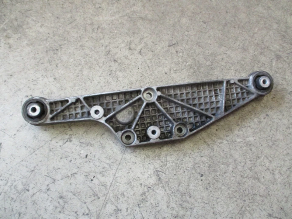 Bracket rear axle Audi A4 S4 RS4 B5 Quattro 8D0599285 differential - Image 3 of 4