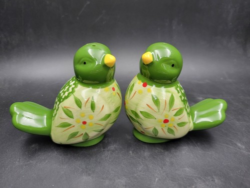 Temptations By Tara Old World Green Love Bird Salt & Pepper Shaker Set New Box