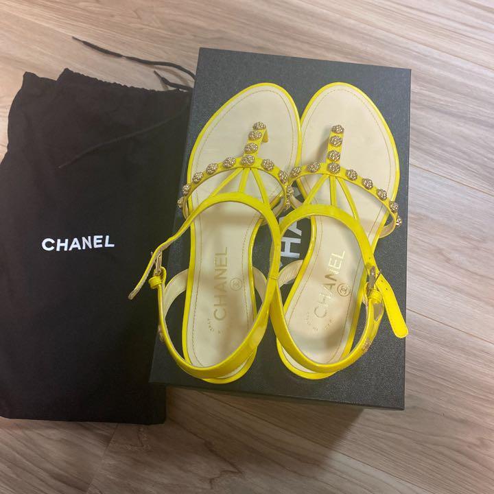Auth. Chanel silver/black iridescent CC thong sandal EU36.5 US6