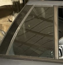 Mercedes W211 S211 Kombi Dreiecksfenster Dreiecksscheibe Tür hinten Mercedes W211 S211 Kombi Dreiecksfenster Dreiecksscheibe Tür hinten