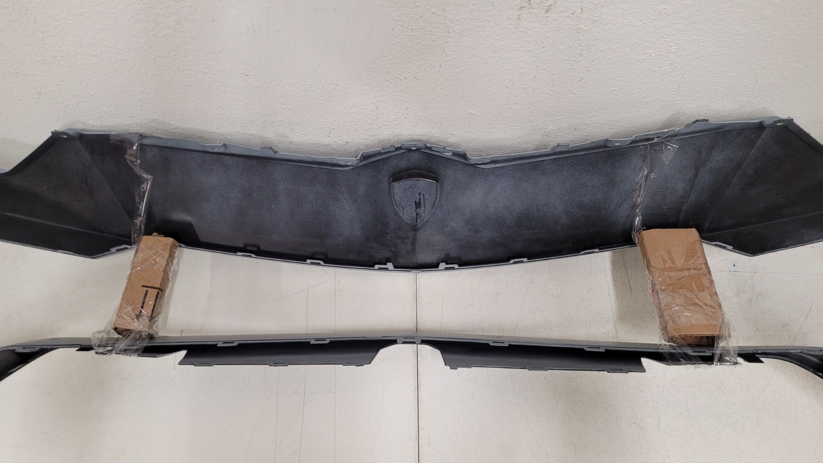 Lamborghini Urus 2019-2021 Front Upper Front bumper