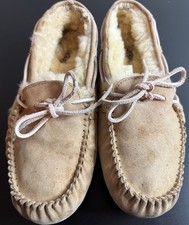 UGG Women's Dakota Chestnut Suede Slippers Size 9 Moccasins 5612 Shoes Sherpa