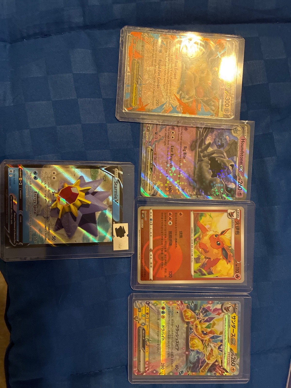 20 Pokemon Trading Cards Lot