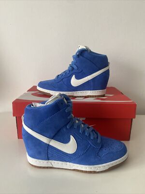 nike wedge heel trainers