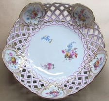 MEISSEN PORCELAIN ROUND PIERCED BOWL - FLORAL & GILT (8750)