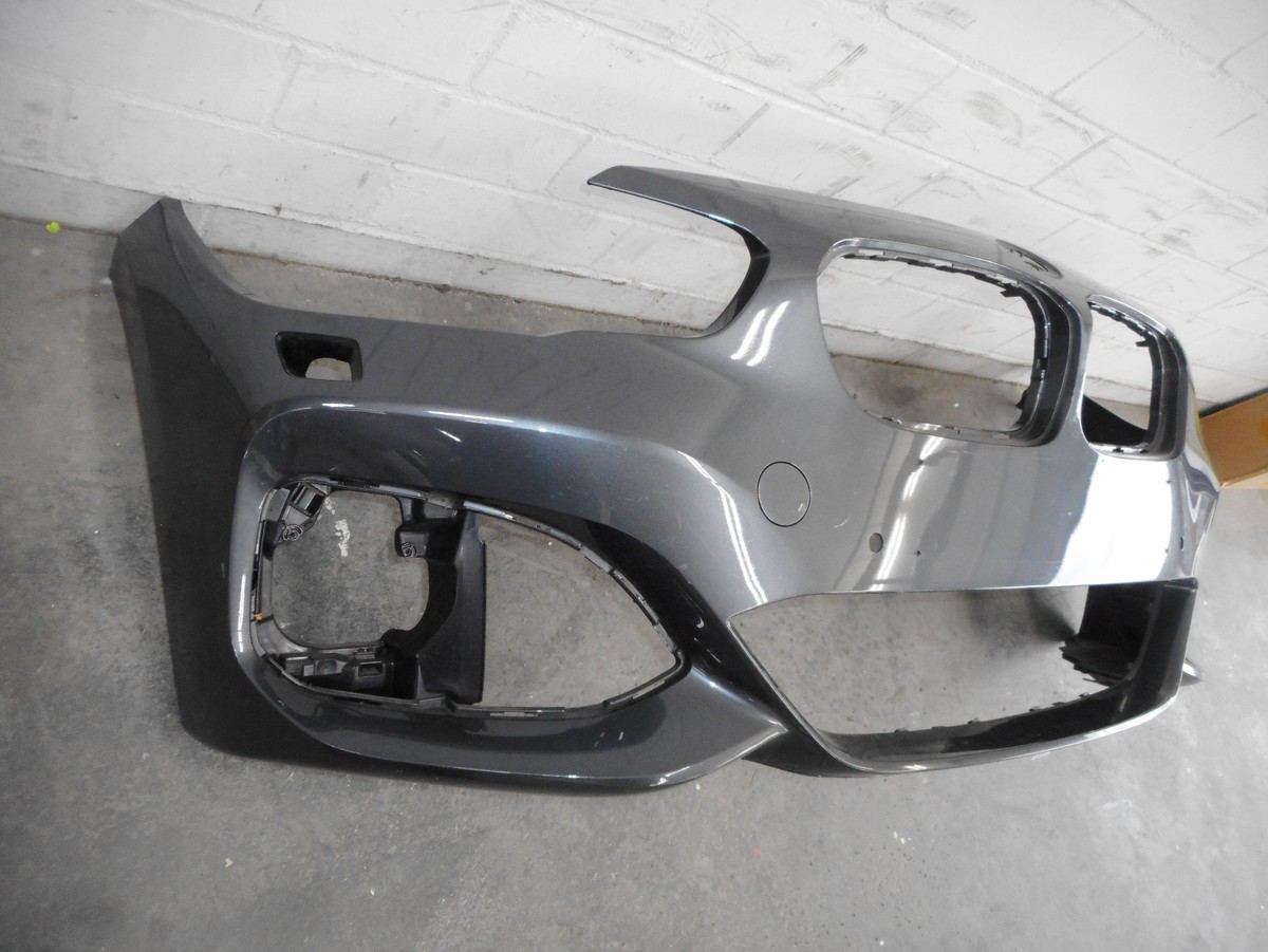 BMW 1er F20 F21 Facelift LCI M Paket SWR Stoßstange 8060283 vorn 