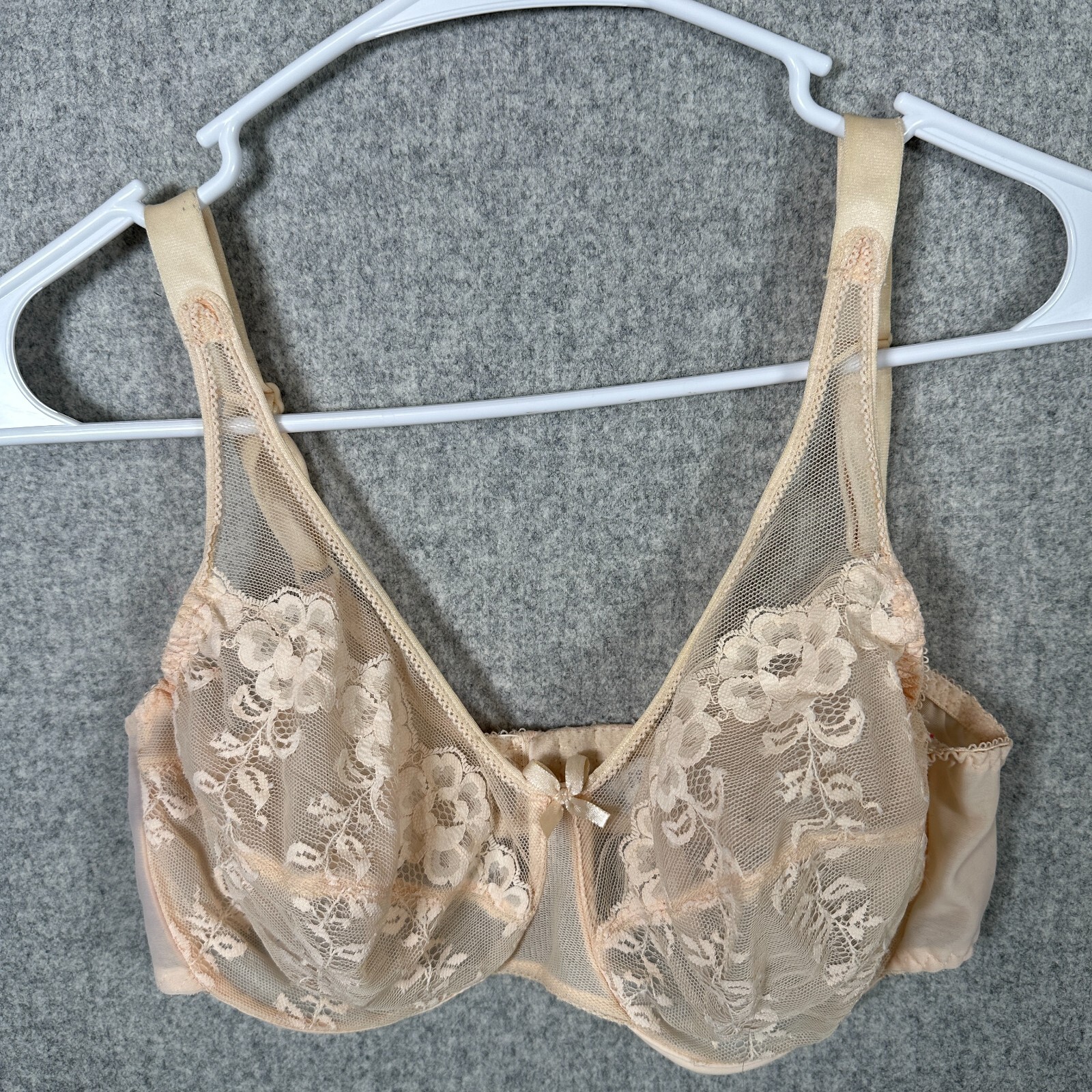 Vintage Bali Bra 36D Lace Beige Unlined Underwire She… Gem