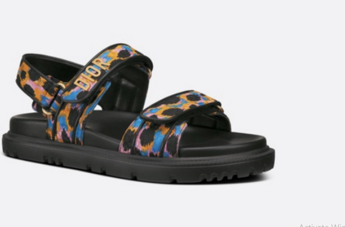CHRISTIAN DIOR DiorAct Logo Flat Sandal 38 Multicolor NEW in CHRISTIAN DIOR DiorAct Logo Flat Sandal 38 Multicolor NEW in