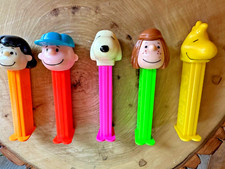 CHARLIE BROWN  GANG 5 Piece PEZ Set Lucy Woodstock Snoopy Patti Charlie