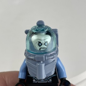 LEGO Mr. Freeze Minifigure set #76000 Artic Batman vs. Mr. Freeze DC sh049