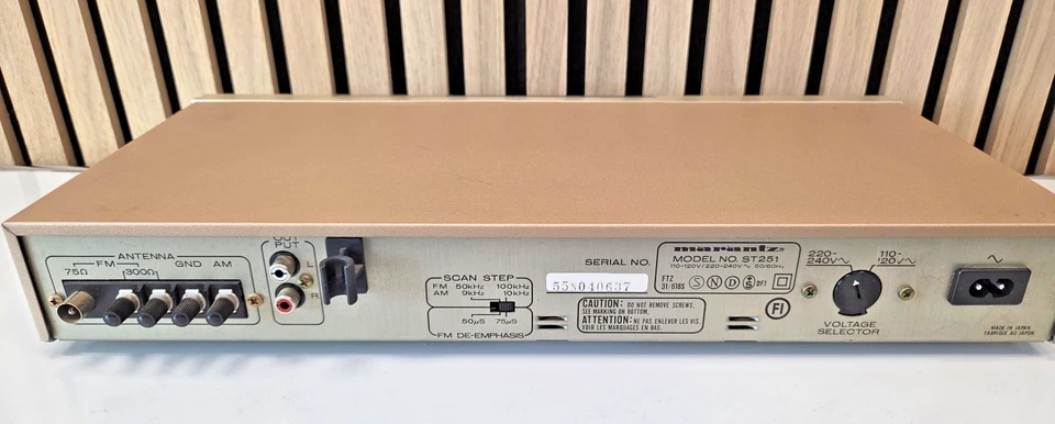 Marantz ST-251 Stereo Tuner AM/FM ‒ Quartz Synthesized, Champagner - Bild 2 von 2