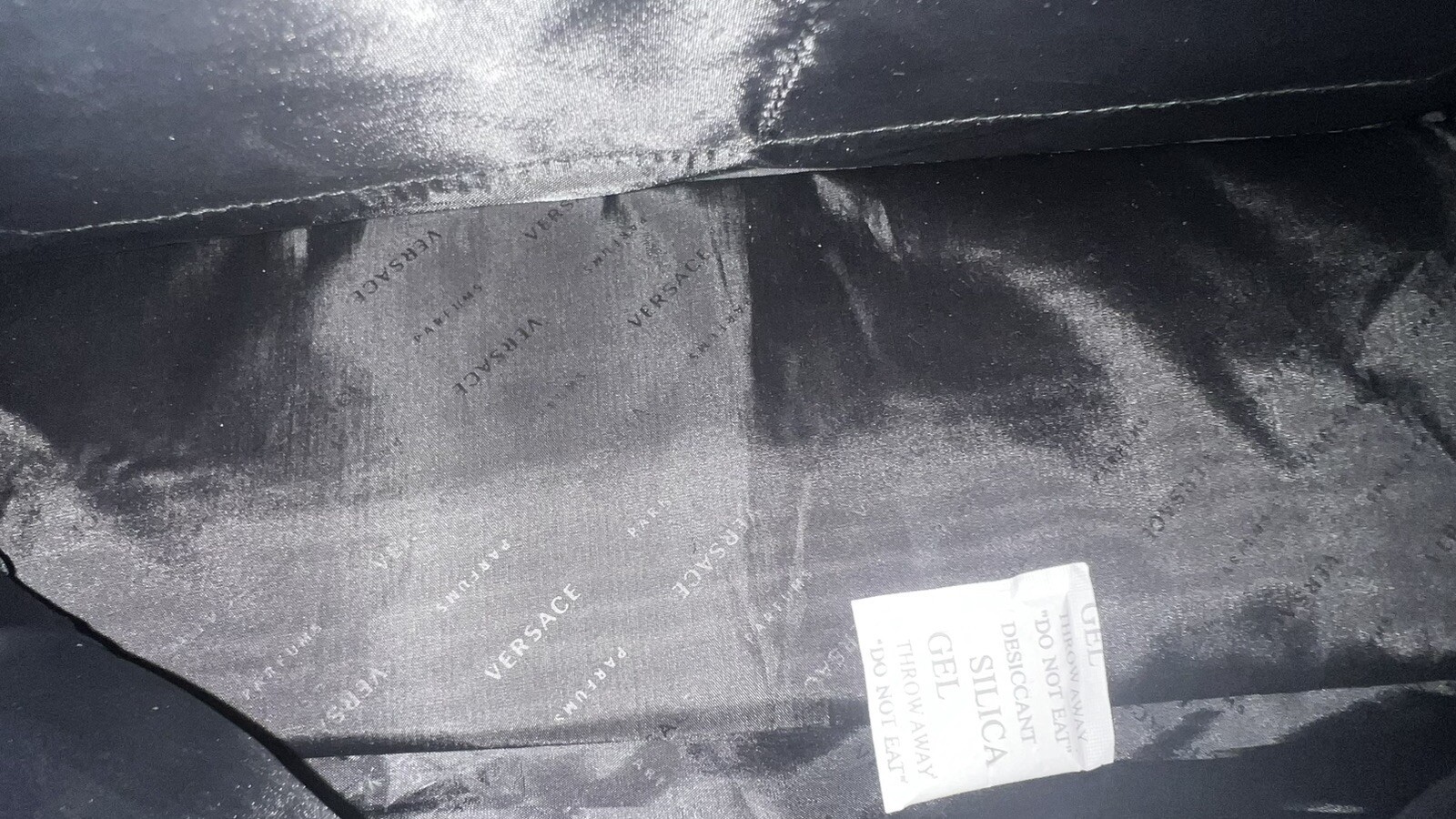 BRAND NEW 100percent GENUINE VERSACE BLACK MEDUSA HEAD TOTE SHOPPER SHOULDER HAND BAG image 8